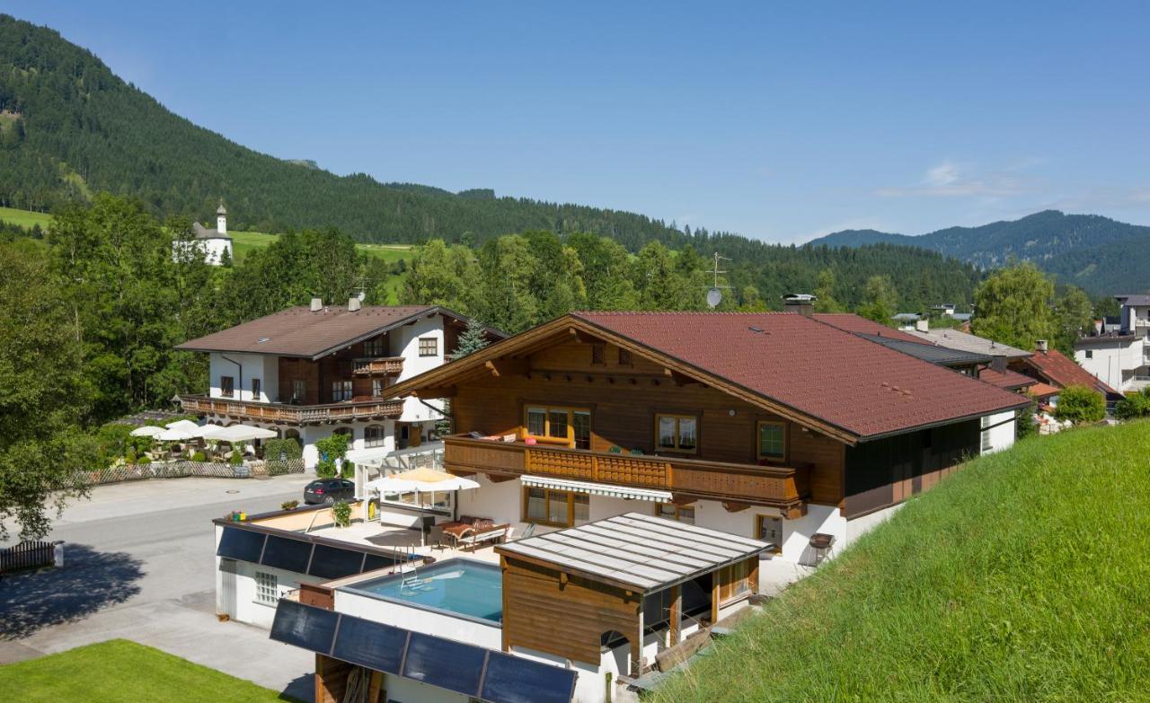 Village Apartments Ахенкирьх Экстерьер фото