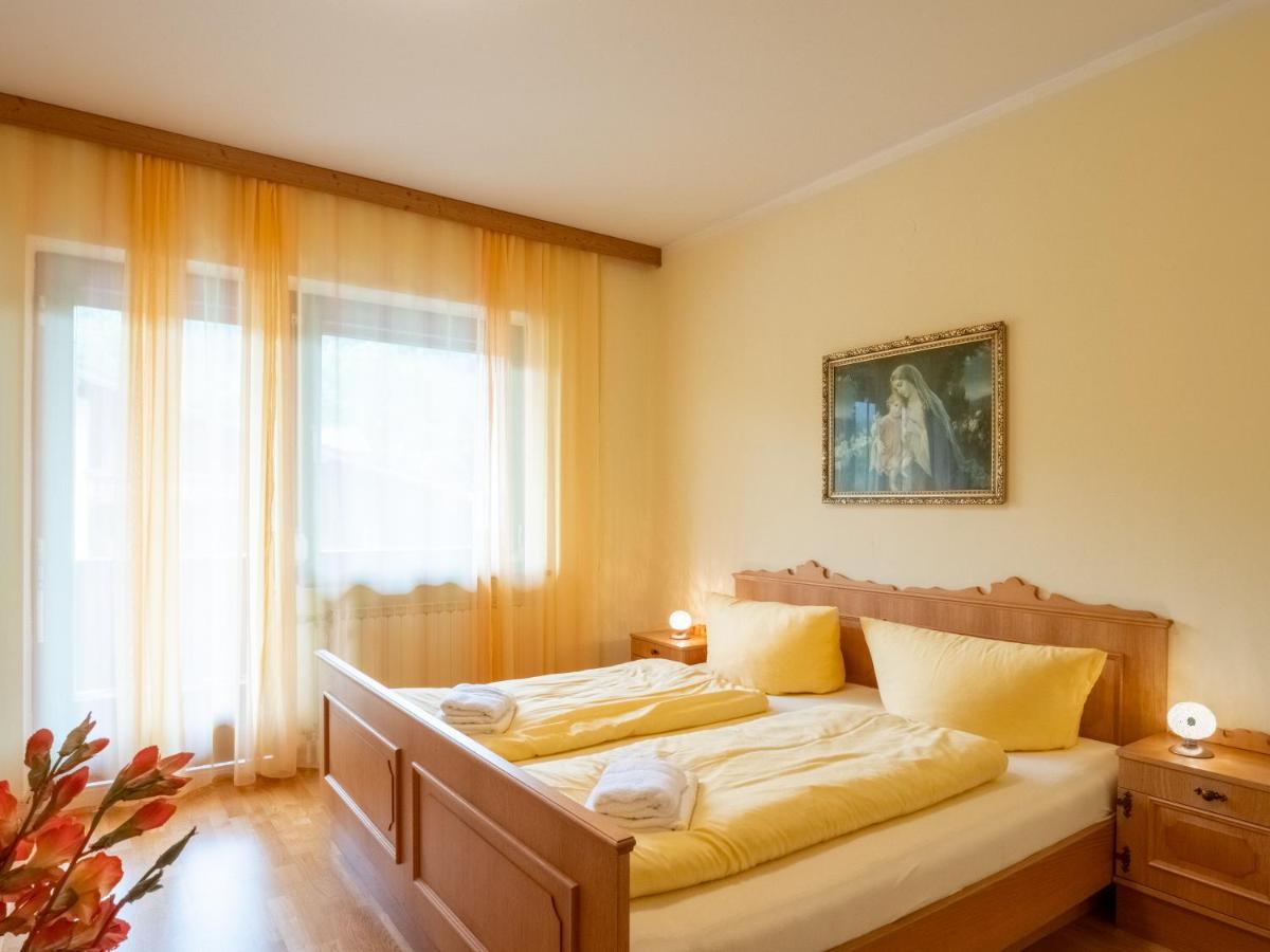 Village Apartments Ахенкирьх Экстерьер фото